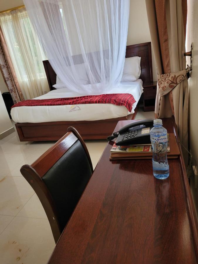 Glory Summit Hotel Hoima Exteriér fotografie